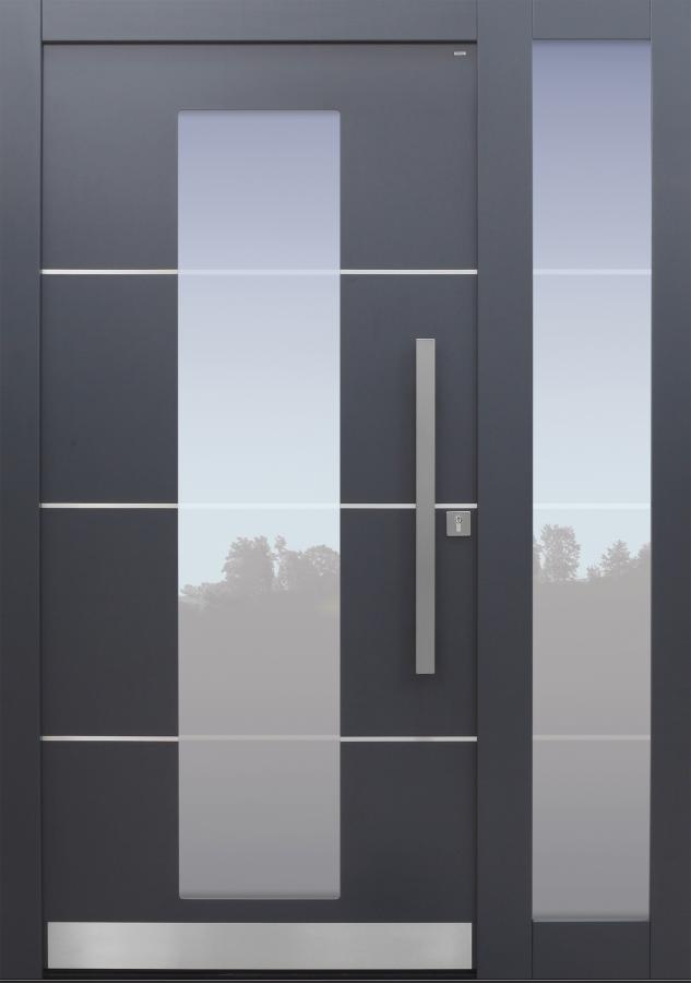 Haustür anthrazit mit Edelstahllisenen und Glasmotiv MS4 auf Kundenwunsch mit Seitenteilt T Modell B11